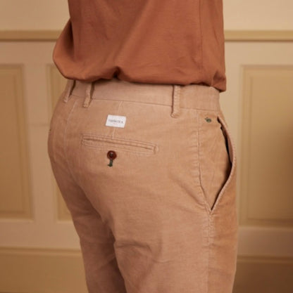 Pantalon chino velours côtelé Vicomte A